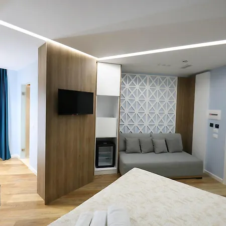 Veranda Boutique 1 Vlorë